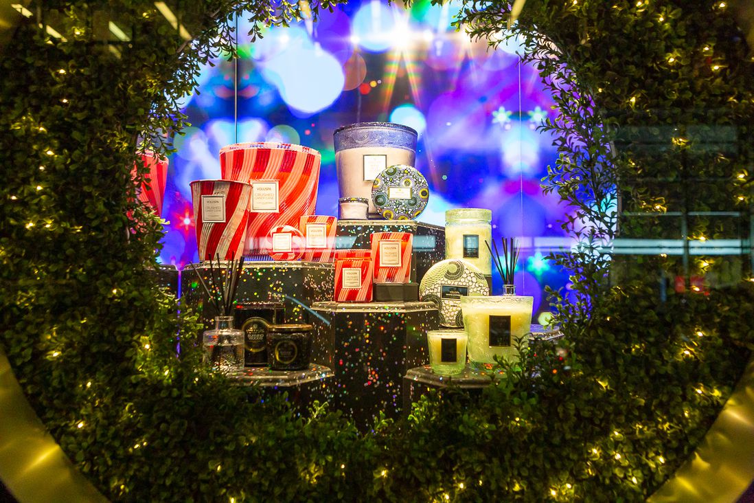 A photo of Bloomingdale's 2021 holiday window display